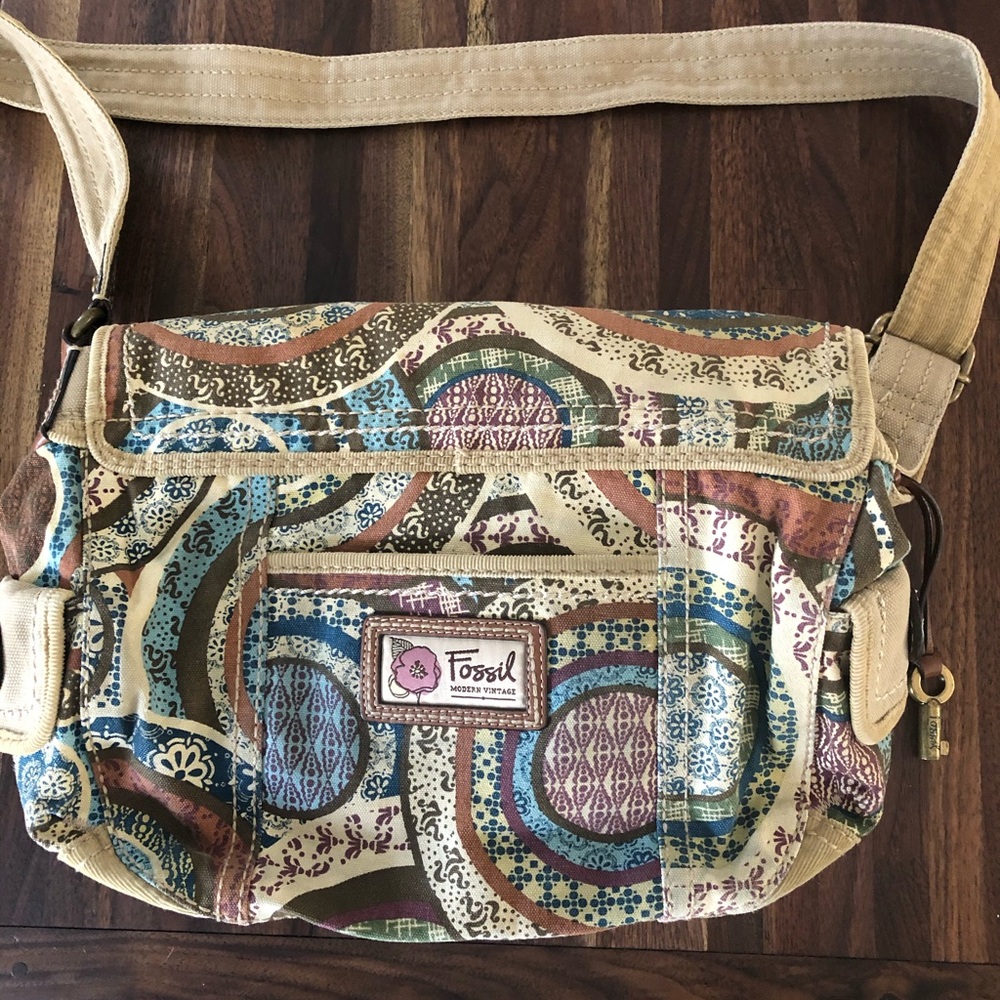 Fossil Messenger / Crossbody Style Bag